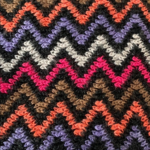 Colorful Missoni Scarf - Picture 3 of 4
